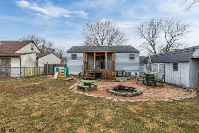 135 Riverview Rd, Phillipsburg Town, NJ 08865