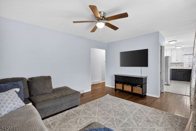 135 Riverview Rd, Phillipsburg Town, NJ 08865