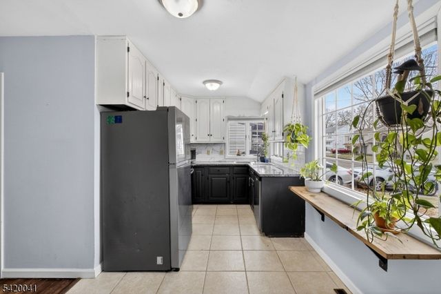 135 Riverview Rd, Phillipsburg Town, NJ 08865