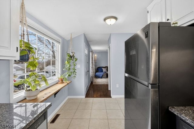 135 Riverview Rd, Phillipsburg Town, NJ 08865