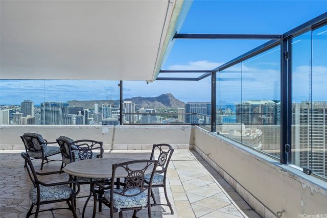 343 Hobron Lane L103, Honolulu, HI 96815