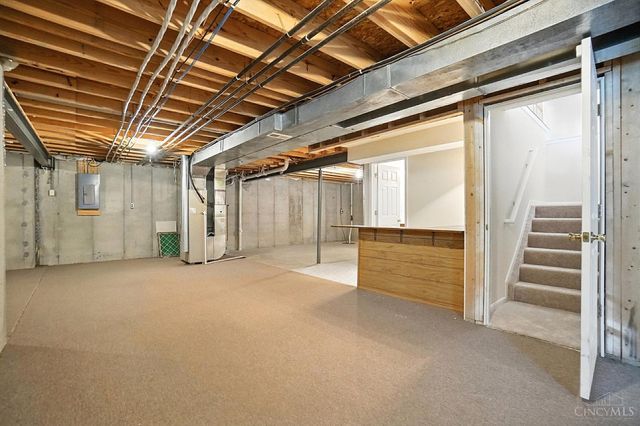 2139 Castle Pines Court, Hamilton, OH 45013