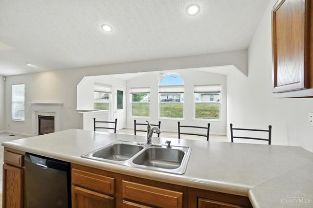 2139 Castle Pines Court, Hamilton, OH 45013