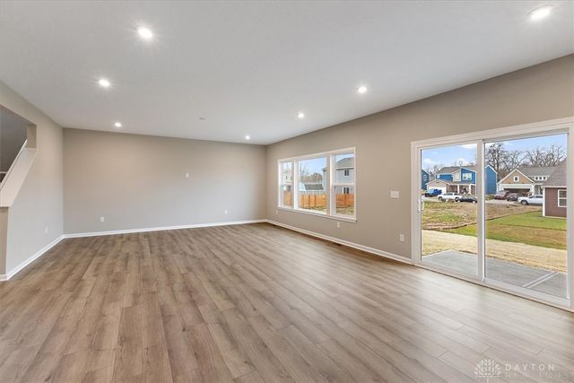 517 Iris Drive, Yellow Springs Vlg, OH 45387