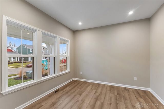 517 Iris Drive, Yellow Springs Vlg, OH 45387