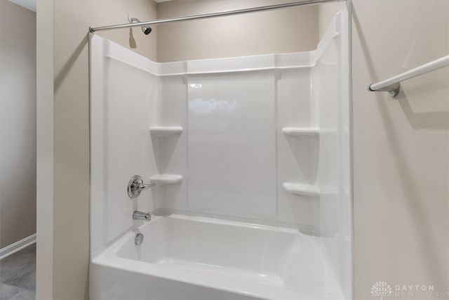 517 Iris Drive, Yellow Springs Vlg, OH 45387