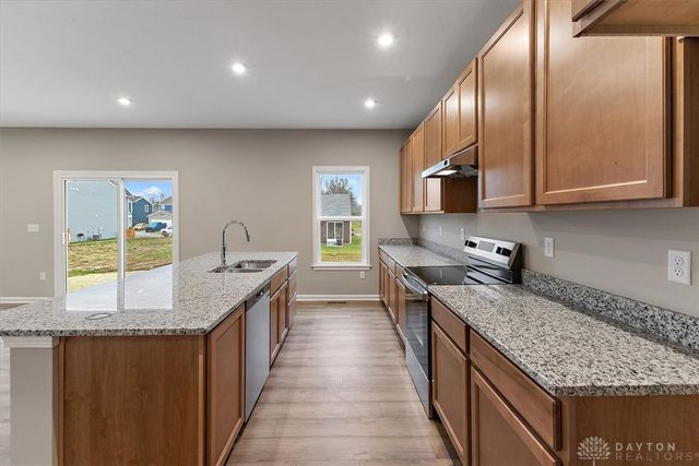517 Iris Drive, Yellow Springs Vlg, OH 45387