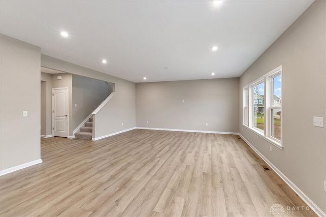 517 Iris Drive, Yellow Springs Vlg, OH 45387