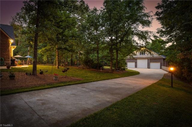 1147 NC Highway 62 W, High Point, NC 27263