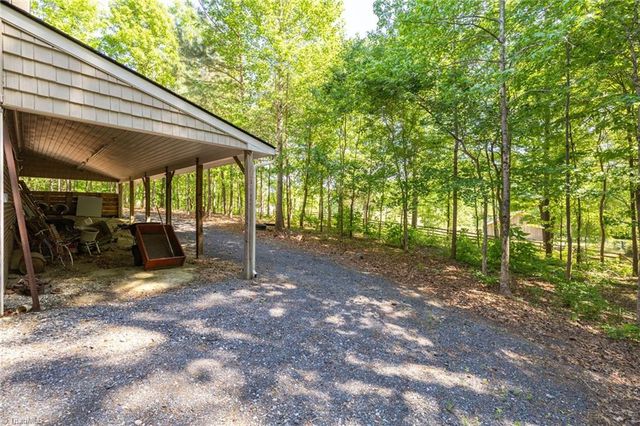 1147 NC Highway 62 W, High Point, NC 27263
