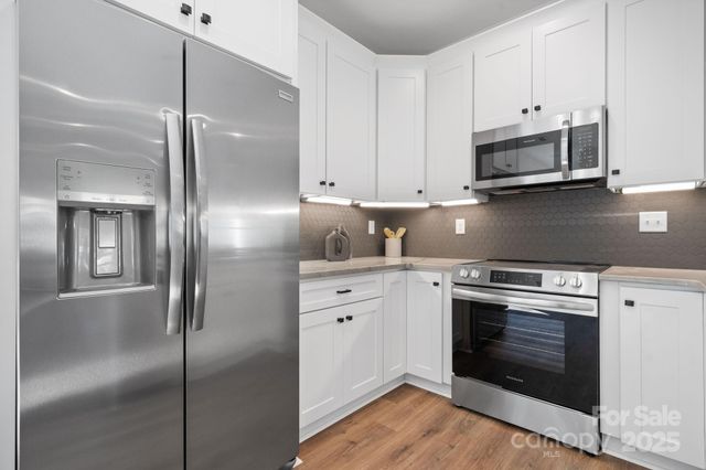 121 31st Avenue NW, Hickory, NC 28601