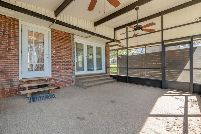 604 Highland View Ct, Hermitage, TN 37076
