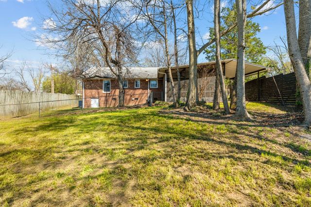 604 Highland View Ct, Hermitage, TN 37076