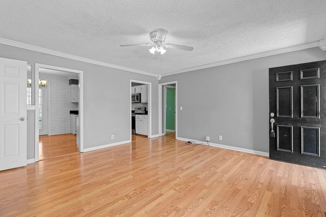 604 Highland View Ct, Hermitage, TN 37076