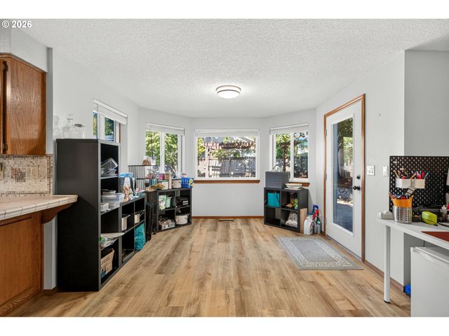 12701 Sw SORREL DOCK Ct, Portland, OR 97223