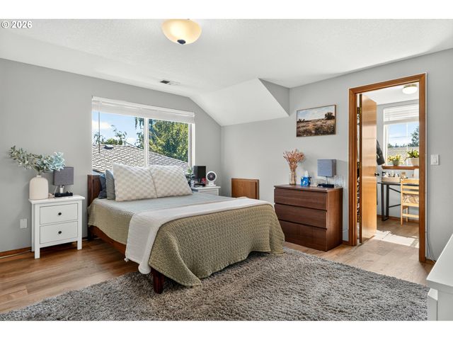 12701 Sw SORREL DOCK Ct, Portland, OR 97223