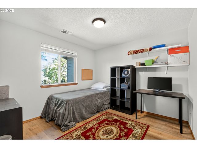 12701 Sw SORREL DOCK Ct, Portland, OR 97223