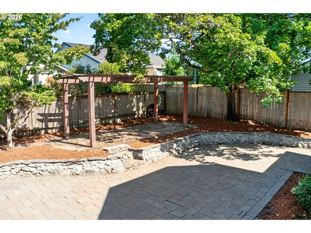 12701 Sw SORREL DOCK Ct, Portland, OR 97223