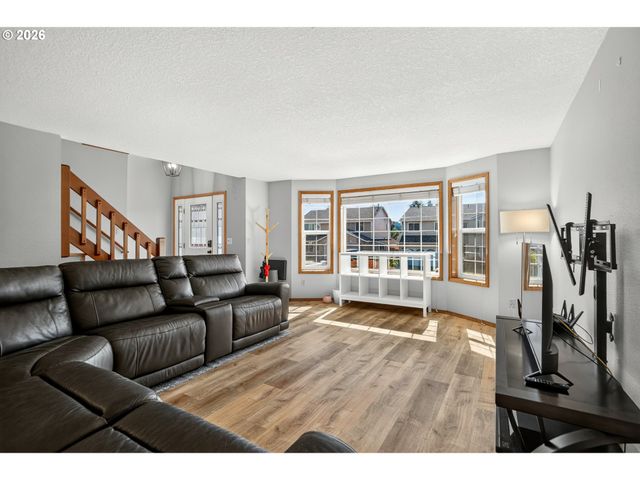 12701 Sw SORREL DOCK Ct, Portland, OR 97223