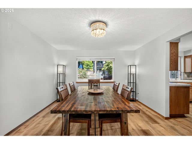 12701 Sw SORREL DOCK Ct, Portland, OR 97223