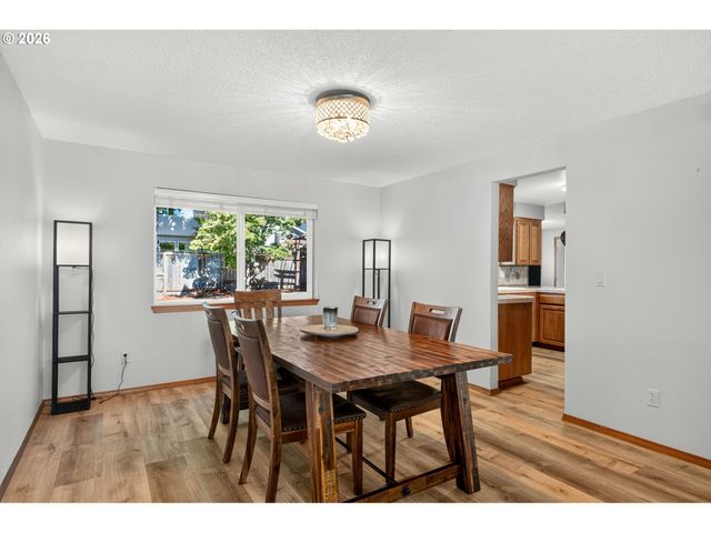 12701 Sw SORREL DOCK Ct, Portland, OR 97223
