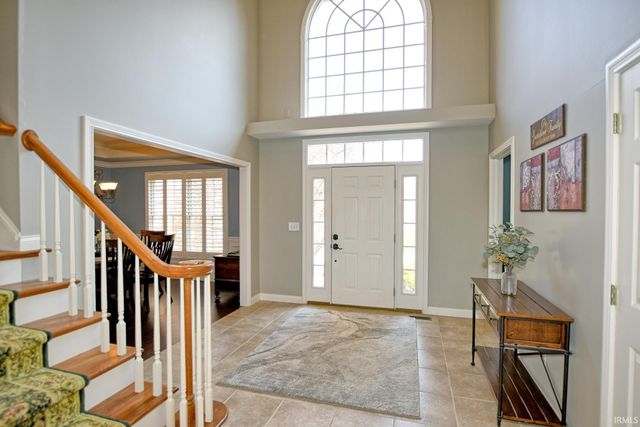 8633 Copper Creek Drive, Newburgh, IN 47630