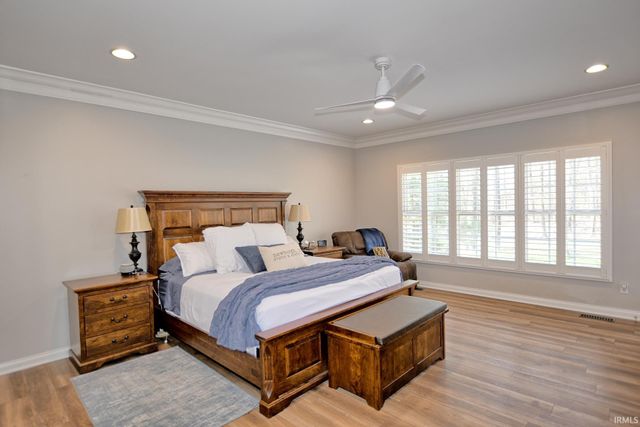 8633 Copper Creek Drive, Newburgh, IN 47630