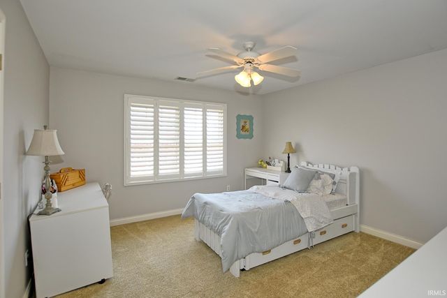 8633 Copper Creek Drive, Newburgh, IN 47630