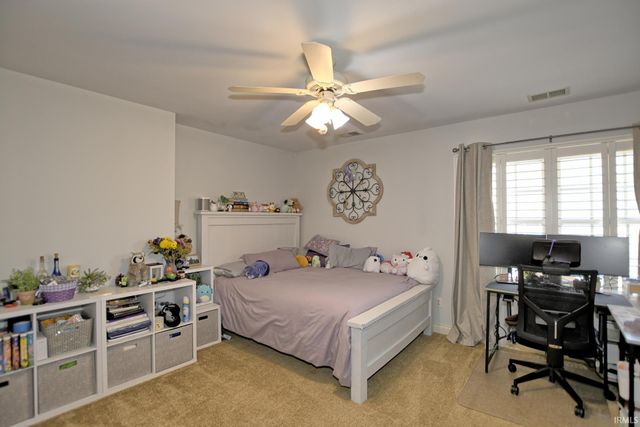 8633 Copper Creek Drive, Newburgh, IN 47630