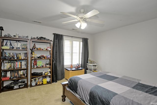 8633 Copper Creek Drive, Newburgh, IN 47630