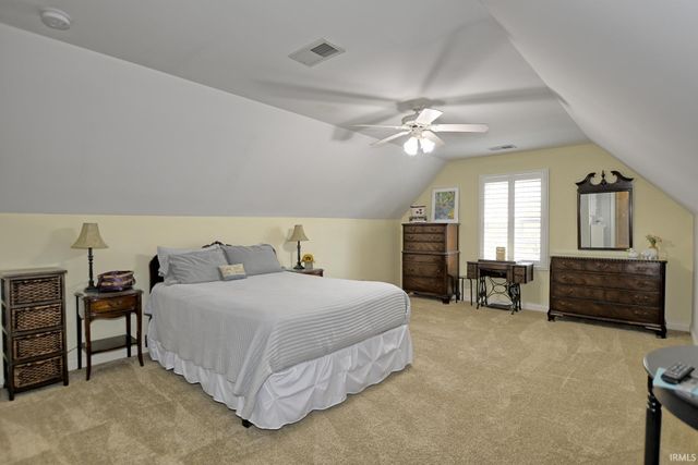 8633 Copper Creek Drive, Newburgh, IN 47630