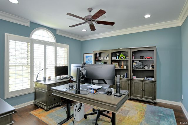 8633 Copper Creek Drive, Newburgh, IN 47630