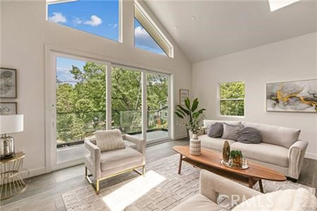 1670 Grass Valley, Lake Arrowhead, CA 92352