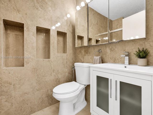 2384 NW 34th Way, Coconut Creek, FL 33066