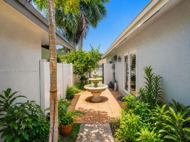 2384 NW 34th Way, Coconut Creek, FL 33066