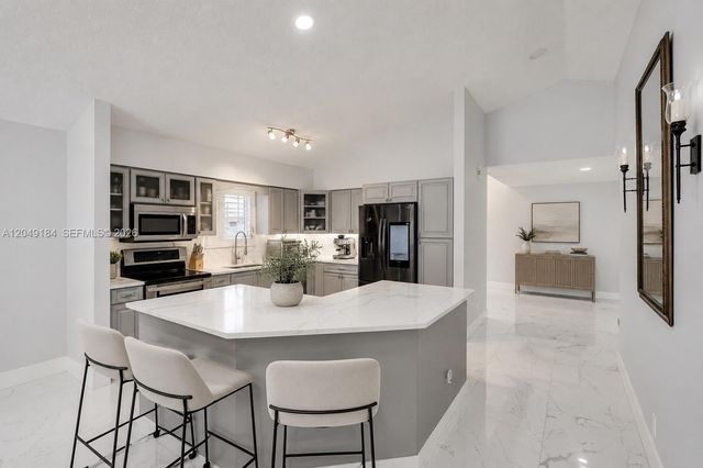 2384 NW 34th Way, Coconut Creek, FL 33066