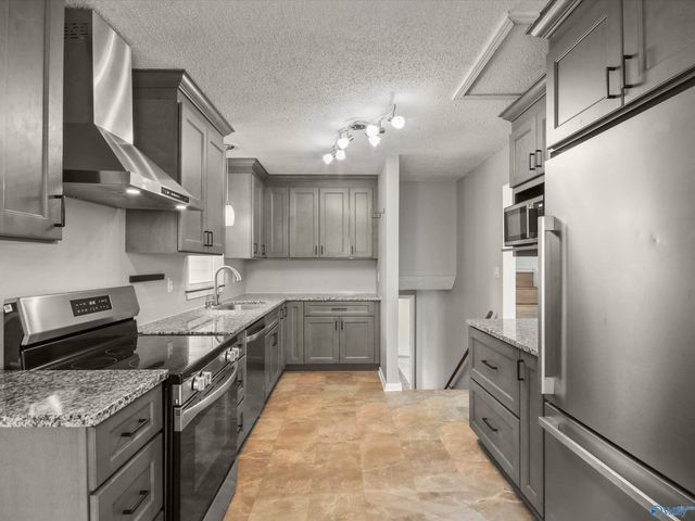 5008 Nail Road NW, Huntsville, AL 35810