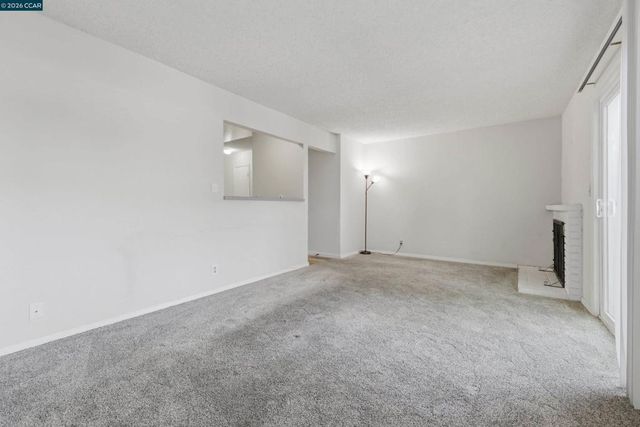 1423 Saint James Pkwy, Concord, CA 94521