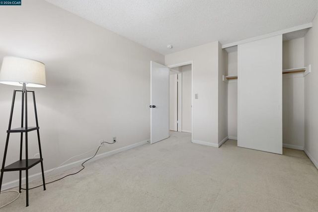 1423 Saint James Pkwy, Concord, CA 94521