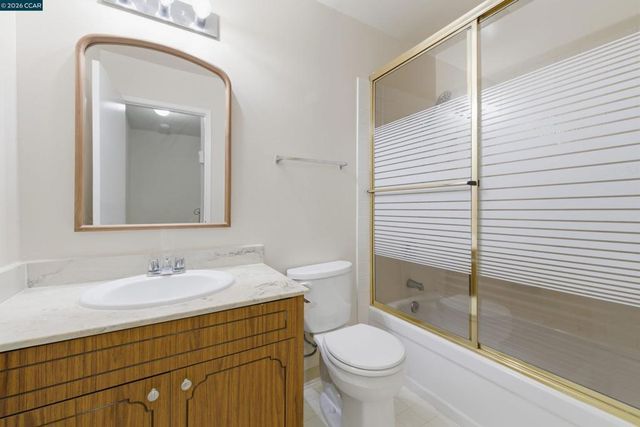 1423 Saint James Pkwy, Concord, CA 94521