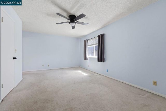 1423 Saint James Pkwy, Concord, CA 94521