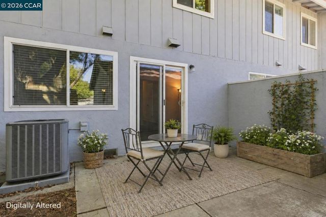 1423 Saint James Pkwy, Concord, CA 94521