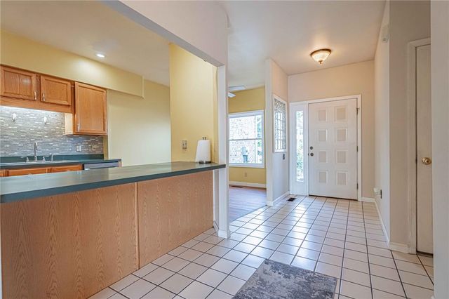 1601 Harding Circle, Whitehall Twp, PA 18052