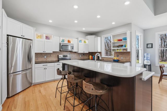 7049 Turkey Glen Trail, Cooper Twp, MI 49009