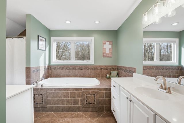 7049 Turkey Glen Trail, Cooper Twp, MI 49009