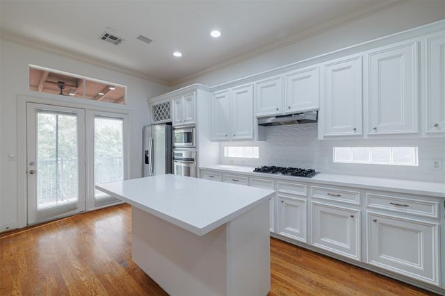 702 Asbury Street, Houston, TX 77007