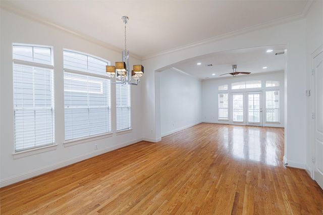 702 Asbury Street, Houston, TX 77007