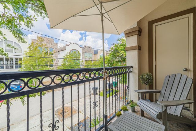 702 Asbury Street, Houston, TX 77007