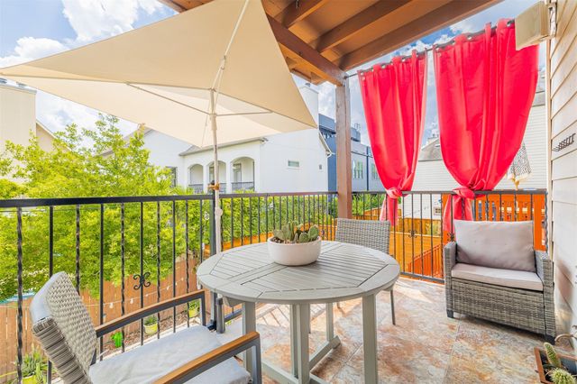 702 Asbury Street, Houston, TX 77007