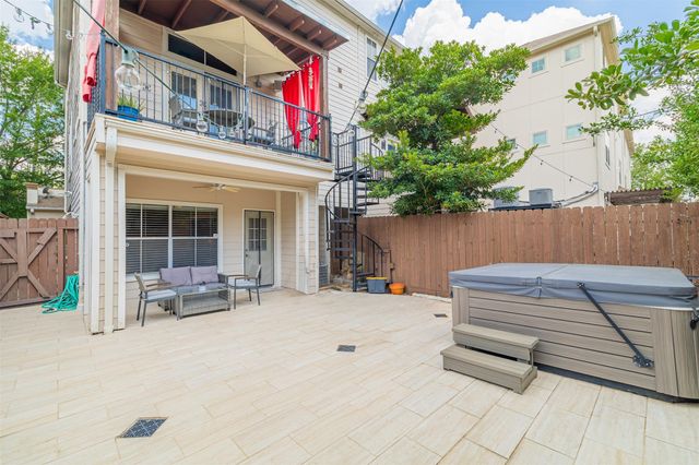 702 Asbury Street, Houston, TX 77007